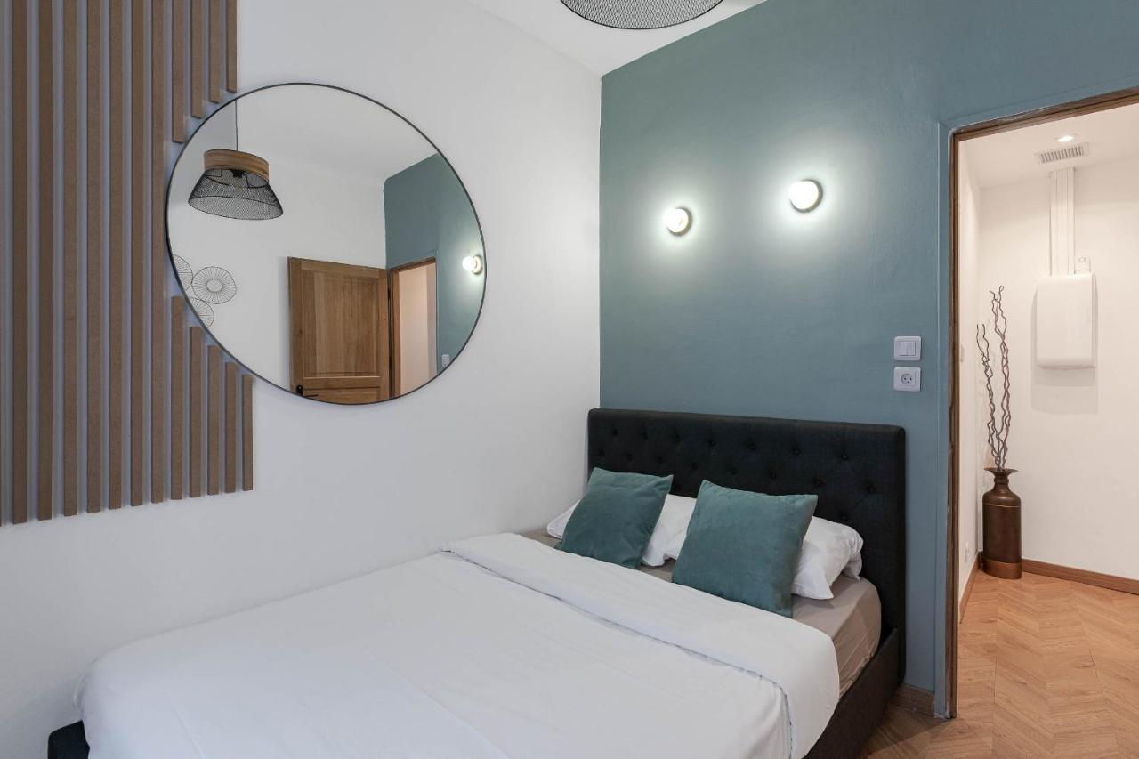 Decorated 2 Bedrooms Air Conditionning, Center