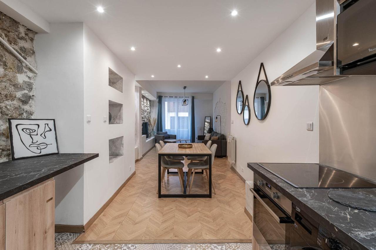 Apartment Decorated 2 Bedrooms Air Conditionning, Center